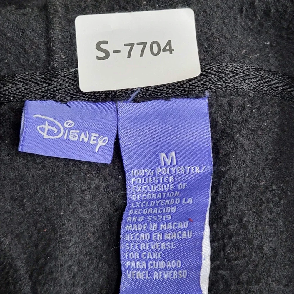 Disney *please carefully